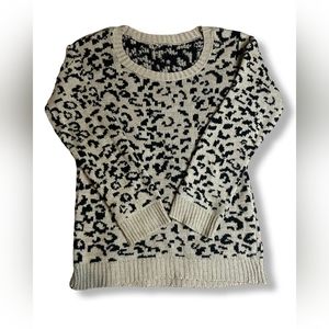 Long-Sleeve Leopard Cheetah Print Acrylic Crew-Neck Sweatshirt